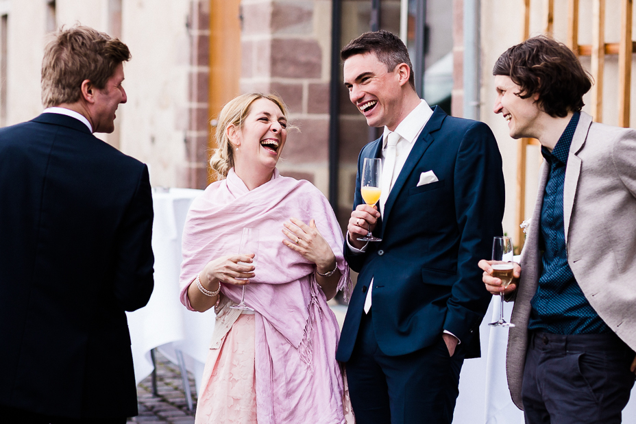 Hochzeit im Kloster Haydau Hochzeitsfotografie Kassel Morschen Hochzeitsfotograf Wedding Photographer Ganztagesreportage Blumenkinder