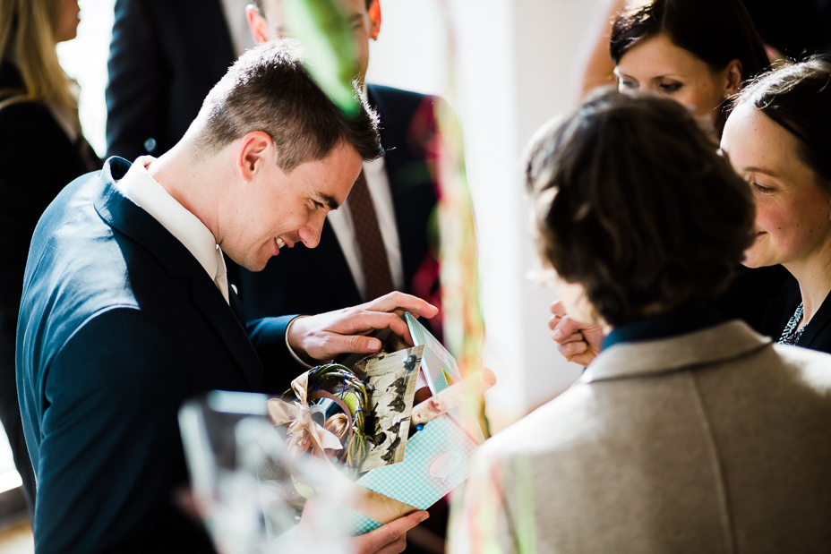 Hochzeit im Kloster Haydau Hochzeitsfotografie Kassel Morschen Hochzeitsfotograf Wedding Photographer Ganztagesreportage Blumenkinder