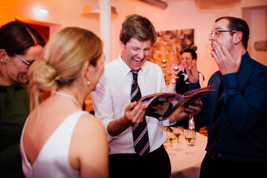 Hochzeit im Kloster Haydau Hochzeitsfotografie Kassel Morschen Hochzeitsfotograf Wedding Photographer Ganztagesreportage Blumenkinder