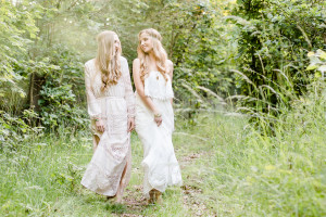 Boho Bridal Sisters Bohemian Hochzeit Inspiration