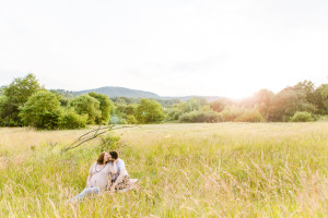 Babybauchshooting bei Sonnenuntergang in Kassel
