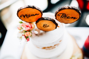 Hochzeitsfotograf Hochzeitsreportage Ganztagesreportage Storytelling Lifestyle Hochzeitstorte naked cake Schloss Waldeck Edersee
