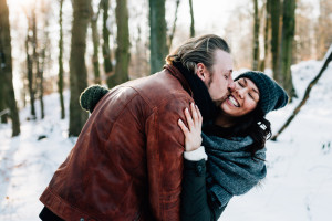 Portrait Coupleshoot Paarshoot Paarfotos Paerchen Engagement Verlobung Liebe verliebt Storytelling Kassel Frankfurt Hannover Winter Schnee