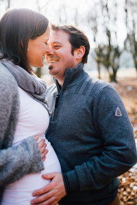 Wintershooting Schwangerschaftsportraits Coupleshooting Babybauchshooting Kassel 2016 Liebe Reinhardswald Babybauchshooting im Birkenwald in Kassel