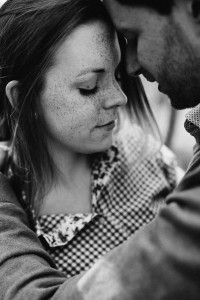 Pärchenshooting am Meer Lifestylefotografie Lifestyleshooting Coupleshooting Ostsee Strand Mecklenburg Vorpommern Hamburg Kassel Liebe Inka Englisch Photography