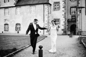 Hochzeit im Kloster Haydau Hochzeitsfotografie Kassel Morschen Hochzeitsfotograf Wedding Photographer Ganztagesreportage Blumenkinder
