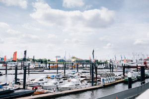 Ein Tag in Hamburgs Speicherstadt Hochzeitsreportage Hamburg Kaispeicher B Deck 10 Alster Hochzeitsfotograf