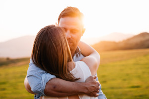 Engagementshoot Wenn Liebe grenzenlos scheint Sonnenuntergang Dörnberg Helfensteine Coupleshoot Inka Englisch Photography Kassel 2017 Paarshooting Verlobung Hochzeitsfotograf Kassel Wiesbaden Hochzeit Loveshoot Liebe Lifestyle