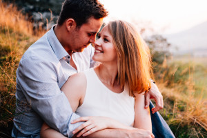 Engagementshoot Wenn Liebe grenzenlos scheint Sonnenuntergang Dörnberg Helfensteine Coupleshoot Inka Englisch Photography Kassel 2017 Paarshooting Verlobung Hochzeitsfotograf Kassel Wiesbaden Hochzeit Loveshoot Liebe Lifestyle