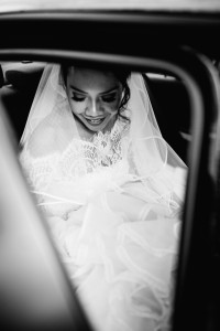Hochzeitsfotograf Frankfurt Kassel Reportage Dokumentation Storytelling Inka Englisch Photography Burg Schwarzenstein Kassel Wedding Photographer Indonesischer Hochzeitszauber auf Burg Schwarzenstein