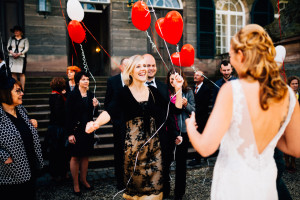 Hochzeitsfotograf Kassel Hochzeitsreportage Inka Englisch Photography Wedding Portrait Dokumentation GanztagsreportageStorytelling Bergpark Wilhelmshoehe Wilhelmshöhe Schloss Schlosshotel Thronsaal Herkules Terrassen Hochzeit im Bergpark Wilhelmshöhe in Kassel Ein Tag voller Geschichten First Look Braut Bräutigam