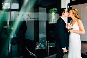 Hochzeitsfotograf Kassel Hochzeitsreportage Inka Englisch Photography Wedding Portrait Dokumentation GanztagsreportageStorytelling Bergpark Wilhelmshoehe Wilhelmshöhe Schloss Schlosshotel Thronsaal Herkules Terrassen Hochzeit im Bergpark Wilhelmshöhe in Kassel Ein Tag voller Geschichten First Look Braut Bräutigam erste Begegnung vor der Trauung erstes Sehen