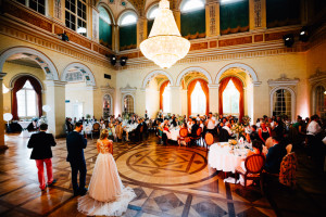 Elegantes Glück im Staatsbad Bad Brückenau Hochzeitsfotograf Staatsbad Bad Brückenau Hochzeit Kassel Reportage Storytelling Inka Englisch Photography Feier