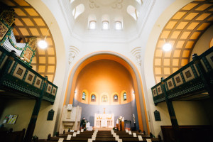 Elegantes Glück im Staatsbad Bad Brückenau Hochzeitsfotograf Staatsbad Bad Brückenau Hochzeit Kassel Reportage Storytelling Inka Englisch Photography Kirche Trauung