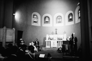 Elegantes Glück im Staatsbad Bad Brückenau Hochzeitsfotograf Staatsbad Bad Brückenau Hochzeit Kassel Reportage Storytelling Inka Englisch Photography Kirche