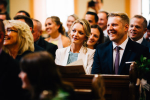 Elegantes Glück im Staatsbad Bad Brückenau Hochzeitsfotograf Staatsbad Bad Brückenau Hochzeit Kassel Reportage Storytelling Inka Englisch Photography Kirche