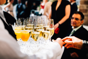 Freie Hochzeit im Kloster Haydau Hochzeitsfotografie Kassel Morschen Hochzeitsfotograf Wedding Photographer Ganztagesreportage Gratulation Sektempfang