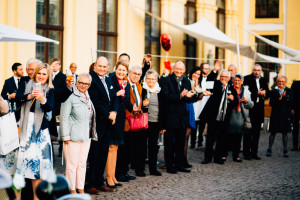 Von Norwegen nach Kassel, um zu heiraten Hochzeitsfotograf Kassel Bergpark WilhelmshöheOrangerie Inka Englisch Photography Hochzeitsreportage Aue Wedding Photographer Lifestyle Storytelling Schlosskapelle Herbst Portraits Brautpaar Orangerie Feier EmpfangVon Norwegen nach Kassel, um zu heiraten Hochzeitsfotograf Kassel Bergpark WilhelmshöheOrangerie Inka Englisch Photography Hochzeitsreportage Aue Wedding Photographer Lifestyle Storytelling Schlosskapelle Herbst Portraits Brautpaar Orangerie Feier Empfang