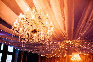Von Norwegen nach Kassel, um zu heiraten Hochzeitsfotograf Kassel Bergpark WilhelmshöheOrangerie Inka Englisch Photography Hochzeitsreportage Aue Wedding Photographer Lifestyle Storytelling Schlosskapelle Herbst Portraits Brautpaar Orangerie Feier Empfang
