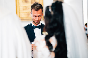 Von Norwegen nach Kassel, um zu heiraten Hochzeitsfotograf Kassel Bergpark WilhelmshöheOrangerie Inka Englisch Photography Hochzeitsreportage Aue Wedding Photographer Lifestyle Storytelling Schlosskapelle Zeremonie Trauung