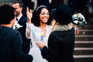 Von Norwegen nach Kassel, um zu heiraten Hochzeitsfotograf Kassel Bergpark WilhelmshöheOrangerie Inka Englisch Photography Hochzeitsreportage Aue Wedding Photographer Lifestyle Storytelling Schlosskapelle Zeremonie Trauung