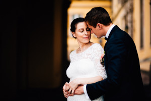Babybauch Hochzeit auf Schloss Friedrichsstein Hochzeitsfotografie Kassel Bad Wildungen Hochzeitsfotograf Wedding Photographer Ganztagesreportage freie Trauung