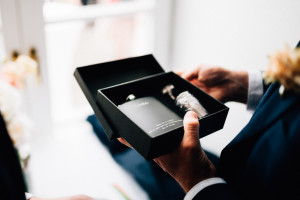 Babybauch Hochzeit auf Schloss Friedrichsstein Hochzeitsfotografie Kassel Bad Wildungen Hochzeitsfotograf Wedding Photographer Ganztagesreportage freie Trauung