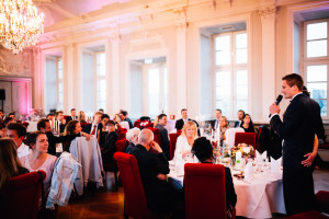 Babybauch Hochzeit auf Schloss Friedrichsstein Hochzeitsfotografie Kassel Bad Wildungen Hochzeitsfotograf Wedding Photographer Ganztagesreportage freie Trauung