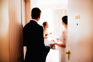 Babybauch Hochzeit auf Schloss Friedrichsstein Hochzeitsfotografie Kassel Bad Wildungen Hochzeitsfotograf Wedding Photographer Ganztagesreportage freie Trauung