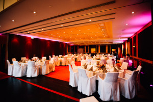 Hochzeit voller magic moments Fotograf Hotel Zur Sonne Hochzeitsfotografie Kassel Frankenberg Hochzeitsfotograf Wedding Photographer Ganztagesreportage Getting Ready First Look