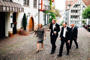 Hochzeit voller magic moments Fotograf Hotel Zur Sonne Hochzeitsfotografie Kassel Frankenberg Hochzeitsfotograf Wedding Photographer Ganztagesreportage Kirche