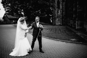 Hochzeit voller magic moments Fotograf Hotel Zur Sonne Hochzeitsfotografie Kassel Frankenberg Hochzeitsfotograf Wedding Photographer Ganztagesreportage Kirche