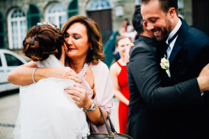 Sommerliche Hochzeit im Bergpark Wilhelmshöhe Fotograf Schlosshotel Schlosskapelle Hochzeitsfotografie Kassel Hochzeitsfotograf Wedding Photographer Ganztagesreportage Getting Ready First Look