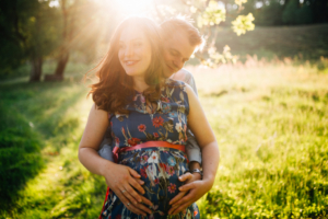Babybauch Romantik Babybauchshooting Kassel 2018 Inka Englisch Photography Schwangerschaft Babybauch Fotograf Sonnenuntergang Natur