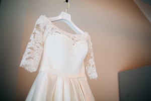 Hochzeitsfotograf Hochzeit Fotograf Hann. Münden Kassel Letzter Heller Inka Englisch 2018 Reportage Getting Ready Vorbereitungen Brautkleid