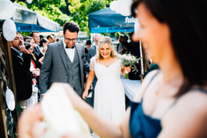 Hochzeitsfotograf Kassel Spiekershausen Fuldagarten Inka Englisch 2018 freie Trauung Reportage