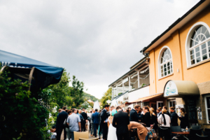 Hochzeitsfotograf Kassel Spiekershausen Fuldagarten Inka Englisch 2018 freie Trauung Reportage