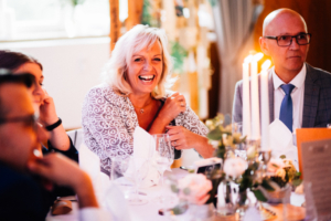 Hochzeitsfotograf Kassel Spiekershausen Fuldagarten Inka Englisch 2018 freie Trauung Reportage