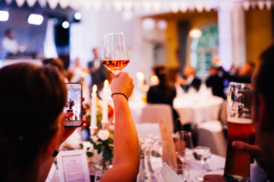 Hochzeitsfotograf Kassel Spiekershausen Fuldagarten Inka Englisch 2018 freie Trauung Reportage
