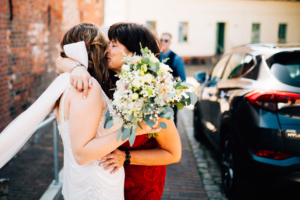 Wenn das Herz JA sagt ... Hochzeit im Kloster Chorin Hochzeitsfotograf Kassel Inka Englisch Photography Wedding Deko Hochzeitsreportage Berlin Landhof Liepe Sommer