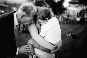 Wenn das Herz JA sagt ... Hochzeit bei Berlin Hochzeitsfotograf Kassel Inka Englisch Photography Wedding Hochzeitsreportage Berlin Brautpaar Portraits Landhof Liepe