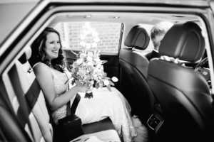 Wenn das Herz JA sagt ... Hochzeit im Kloster Chorin Hochzeitsfotograf Kassel Inka Englisch Photography Wedding Deko Hochzeitsreportage Berlin Landhof Liepe Sommer First Look