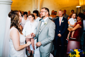 Wenn das Herz JA sagt ... Hochzeit im Kloster Chorin Hochzeitsfotograf Kassel Inka Englisch Photography Wedding Deko Hochzeitsreportage Berlin Landhof Liepe Sommer Trauung