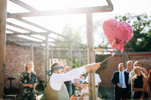 Wenn das Herz JA sagt ... Hochzeit im Kloster Chorin Hochzeitsfotograf Kassel Inka Englisch Photography Wedding Deko Hochzeitsreportage Berlin Landhof Liepe Sommer