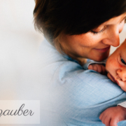 Familienzauber der ersten Tage gemeinsam ... Babyshooting Kassel Baunatal Nordhessen Schwalm-Eder-Kreis Fotograf Baby Neugeborenes Homestory Geschwister zuhause