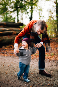 schon 1 Jahr alt ... Homestory in Kassel Kleinkind Shooting Kind Familie Inka Englisch Kassel Wald zuhause