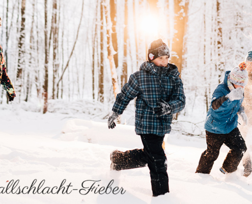 Fotograf-Kassel-Winter-Schnee-Fotoshooting-Familie-Familienshooting-Reportage-Inka-Englisch-Schneeballschlacht-1