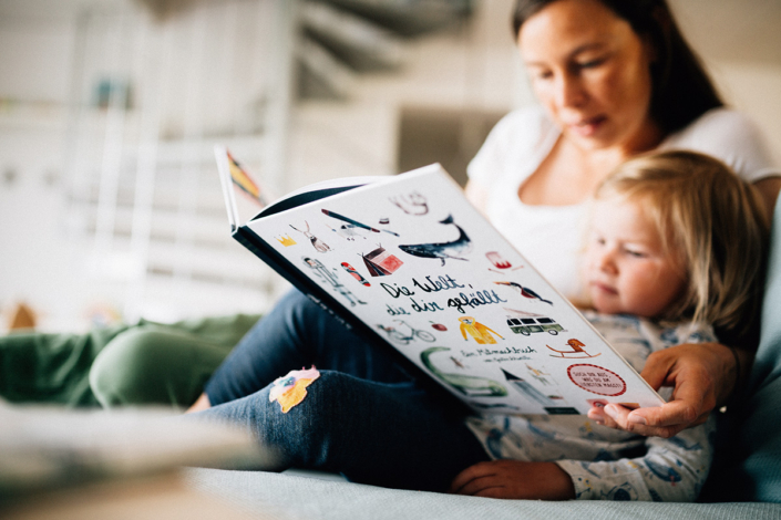 Familienfotograf Kassel Babyfotograf Homestory zuhause Hessen Niedersachsen Storytelling Inka Englisch Photography